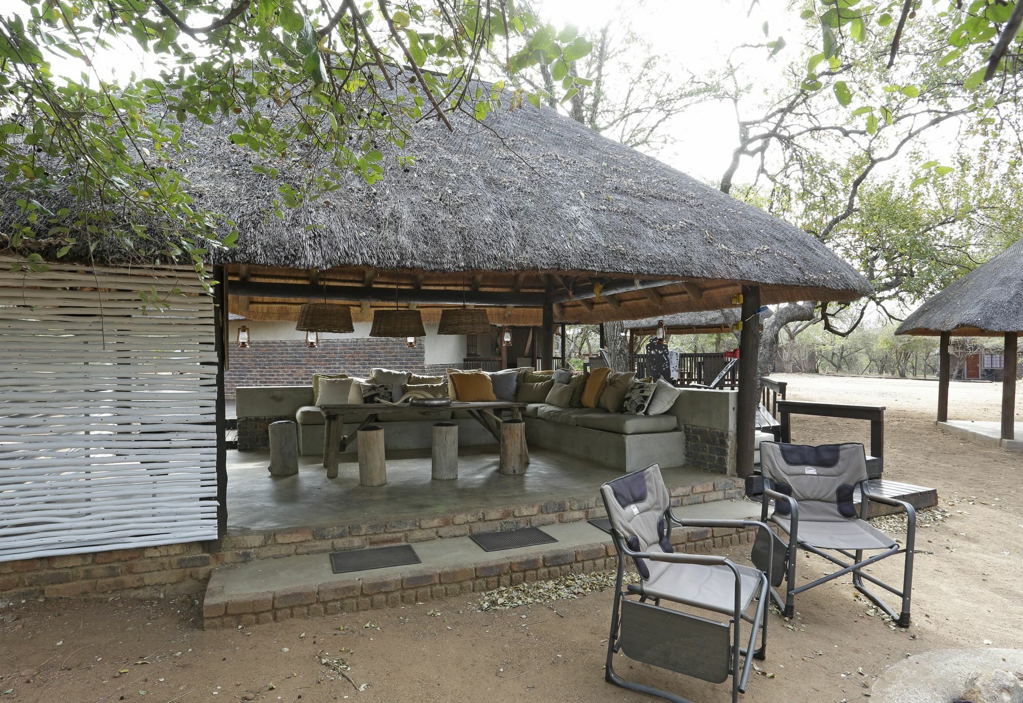 Tusk Bush Lodge Marloth Park Exterior photo